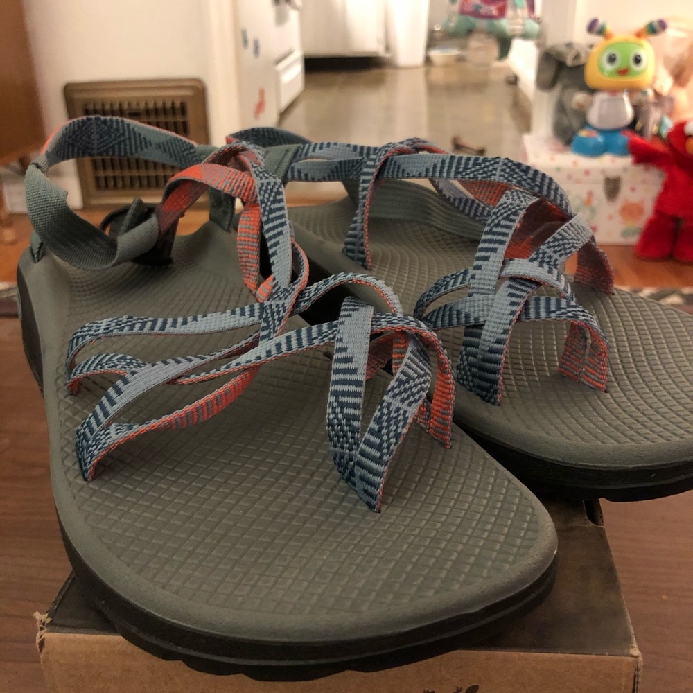 Chaco Womens NWB sz 12